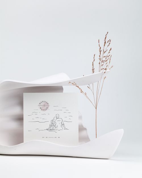 vestuvinis kvietimas iliustruotas išskirtinės formos