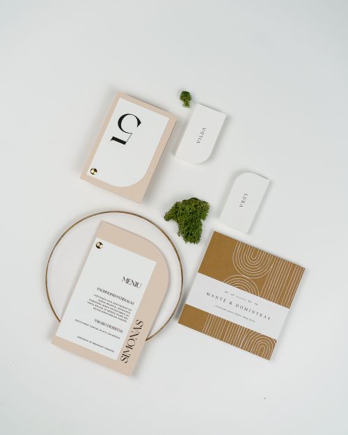 vestuvinis kvietimas minimalistinis išskirtinės formos