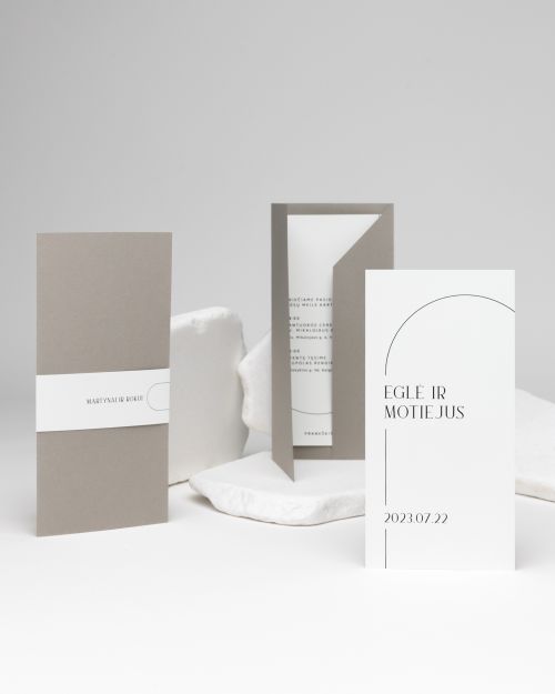 modernus vestuvių kvietimai su dekliuku