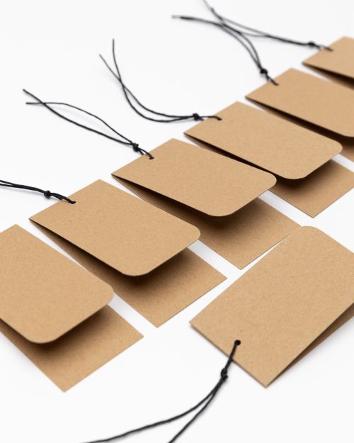 dovanu pakavimo etiketes kraftinio popieriaus