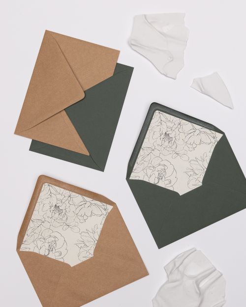 B6 formato vokai kvietimas su raštuota iklija