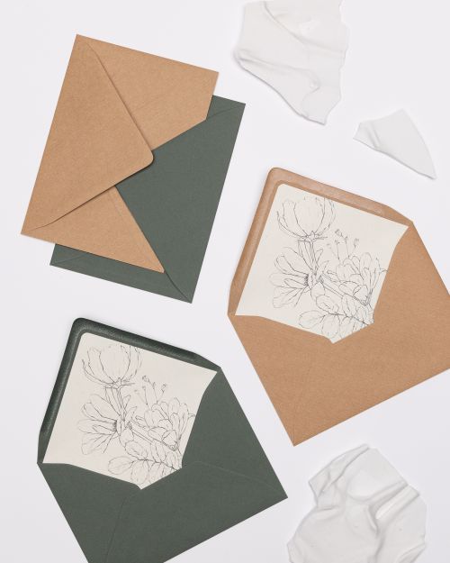 B6 formato vokai kvietimas su raštuota iklija