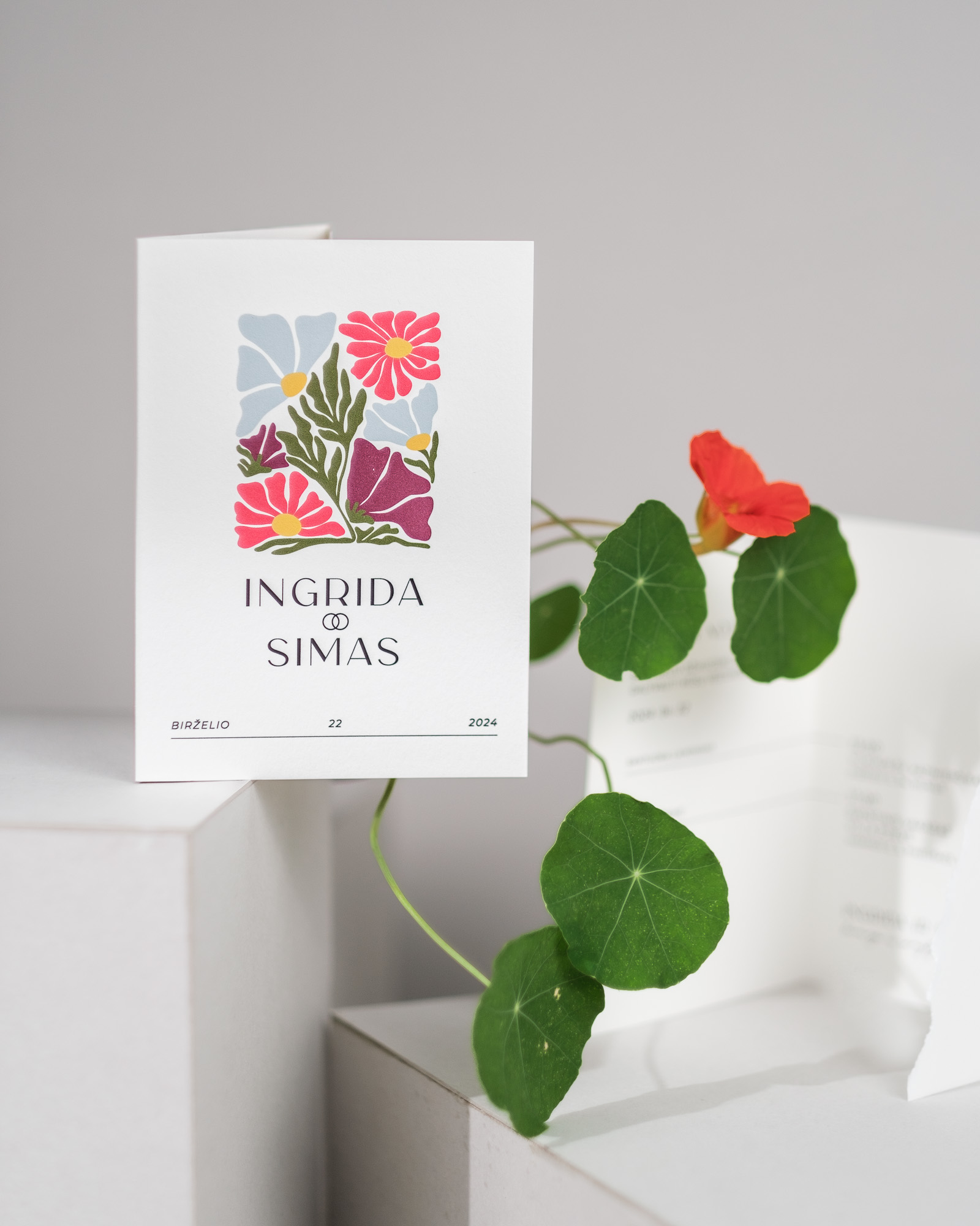 vestuvių kvietimai su gėlėmis